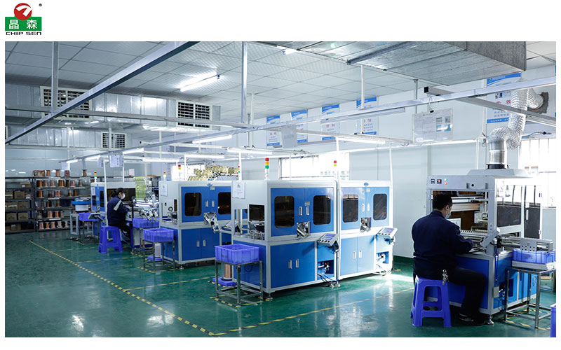 自動(dòng)絞線機(jī)全景